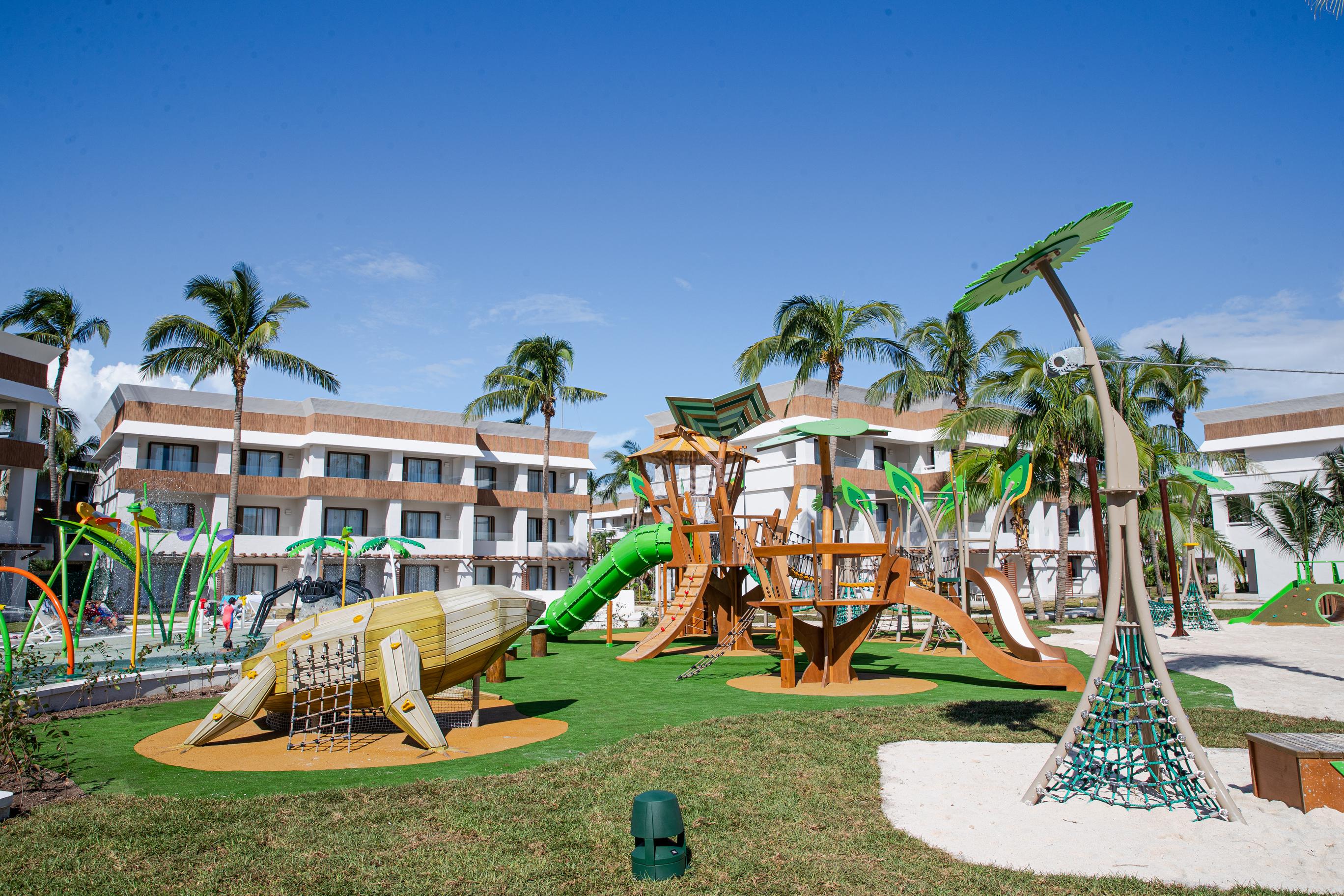 Bahia Principe Grand Tulum Ξενοδοχείο Riviera Maya Εξωτερικό φωτογραφία Playground at the Atlantis Paradise Island